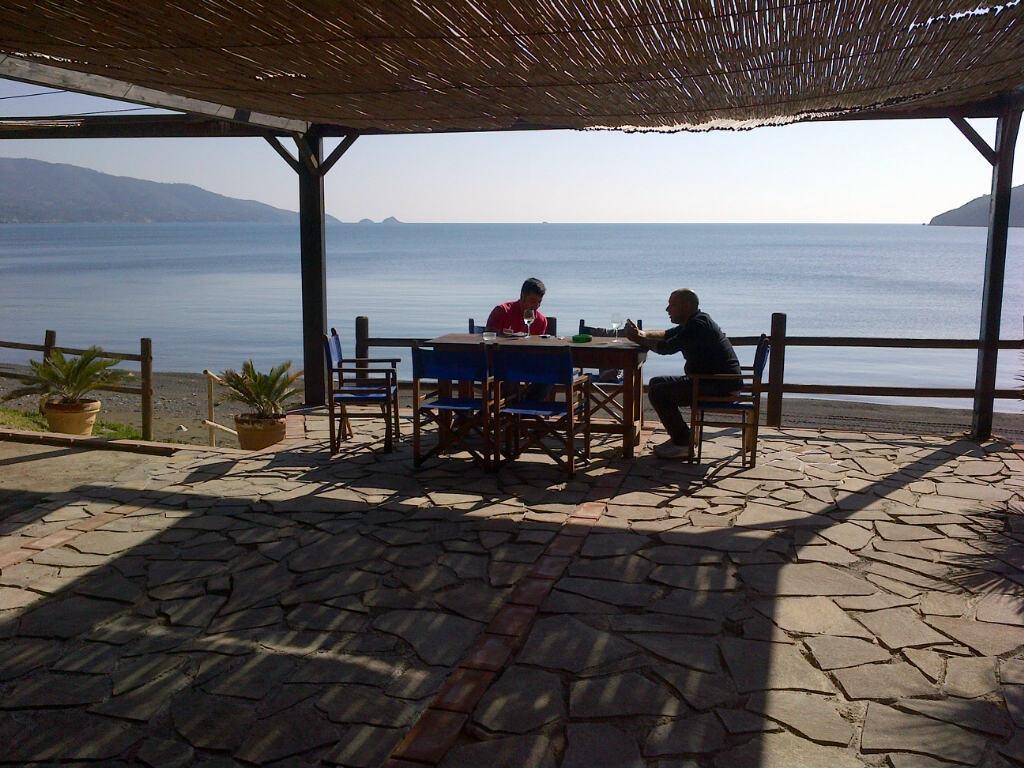 Casa Del Golfo Aparthotel Lacona Bagian luar foto