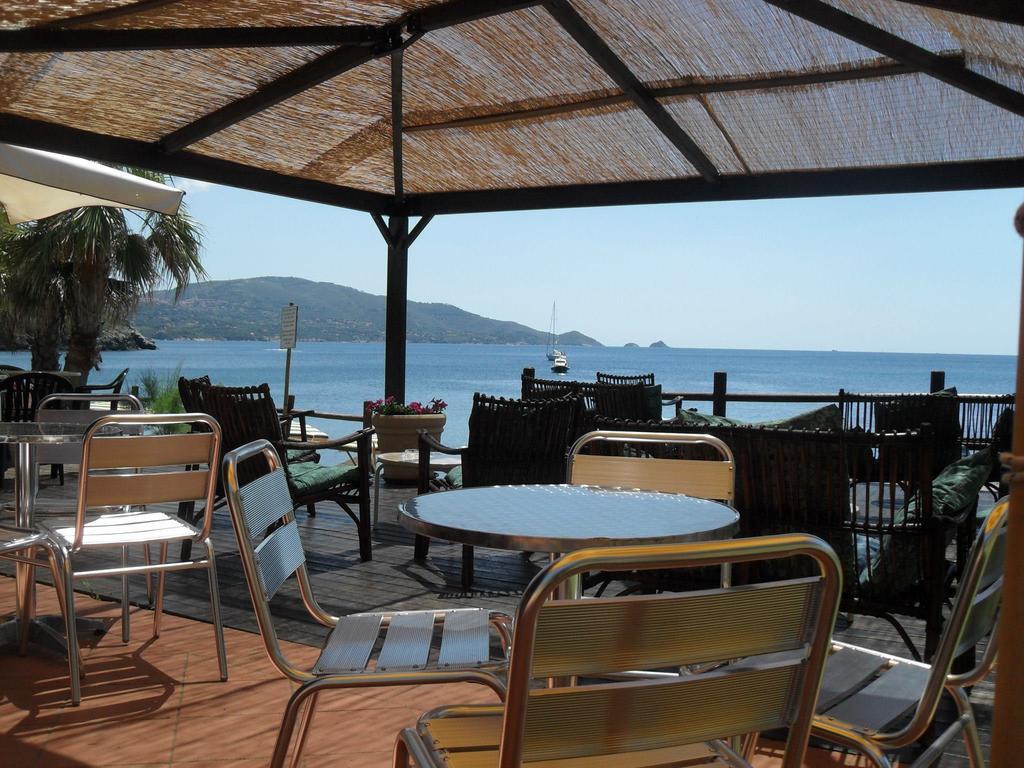 Casa Del Golfo Aparthotel Lacona Bagian luar foto