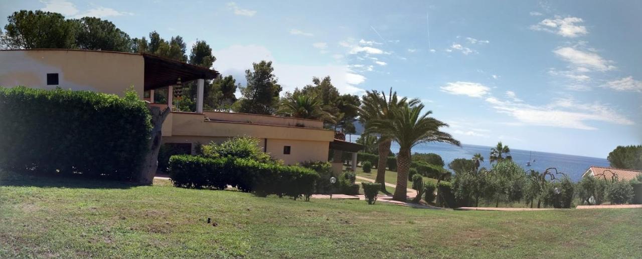 Casa Del Golfo Aparthotel Lacona Bagian luar foto