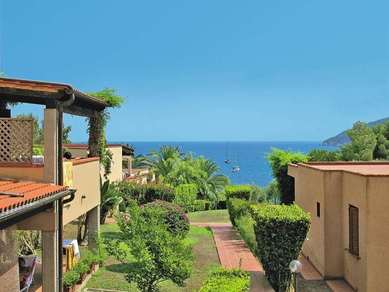 Casa Del Golfo Aparthotel Lacona Bagian luar foto
