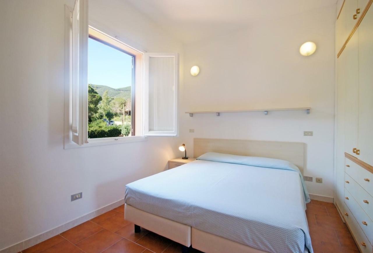 Casa Del Golfo Aparthotel Lacona Bagian luar foto