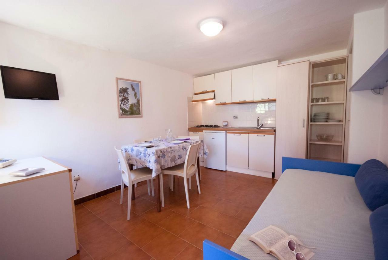 Casa Del Golfo Aparthotel Lacona Bagian luar foto